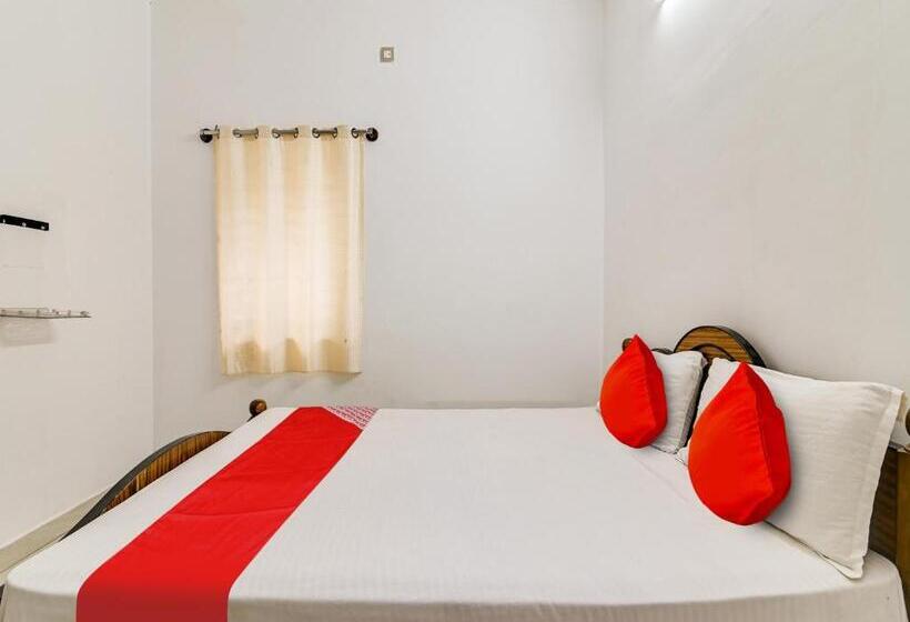 فندق Oyo Flagship K V R Residency