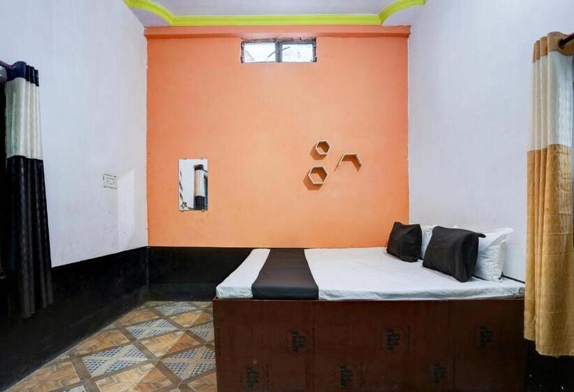 ホテル Oyo Flagship Krishna