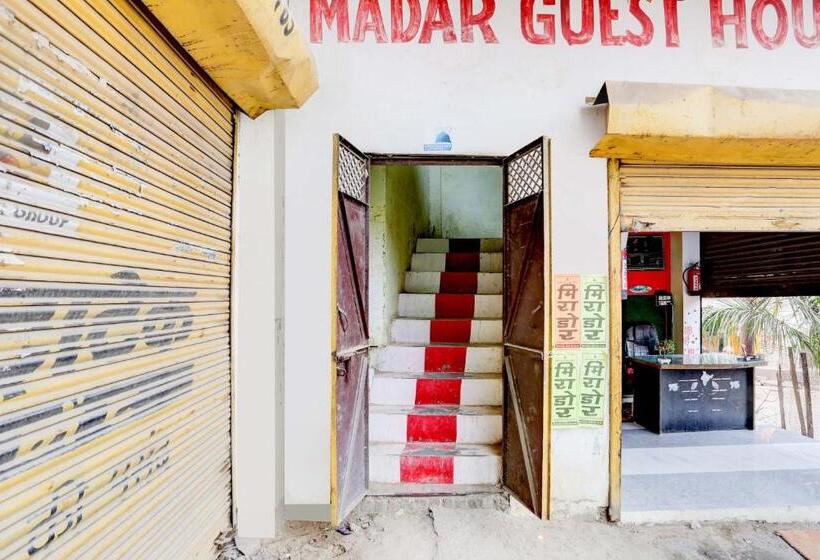 ホテル Oyo Flagship Krishna