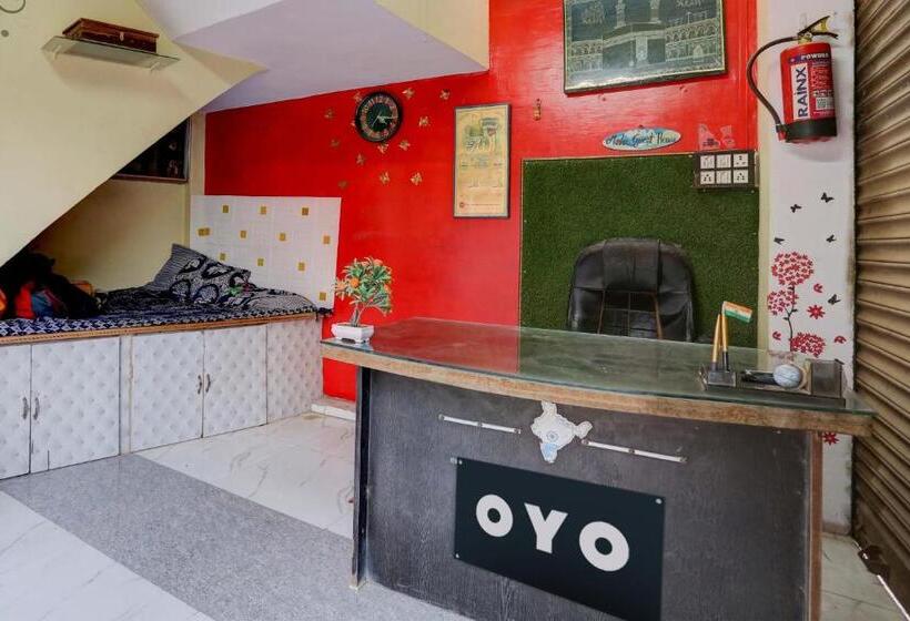 ホテル Oyo Flagship Krishna