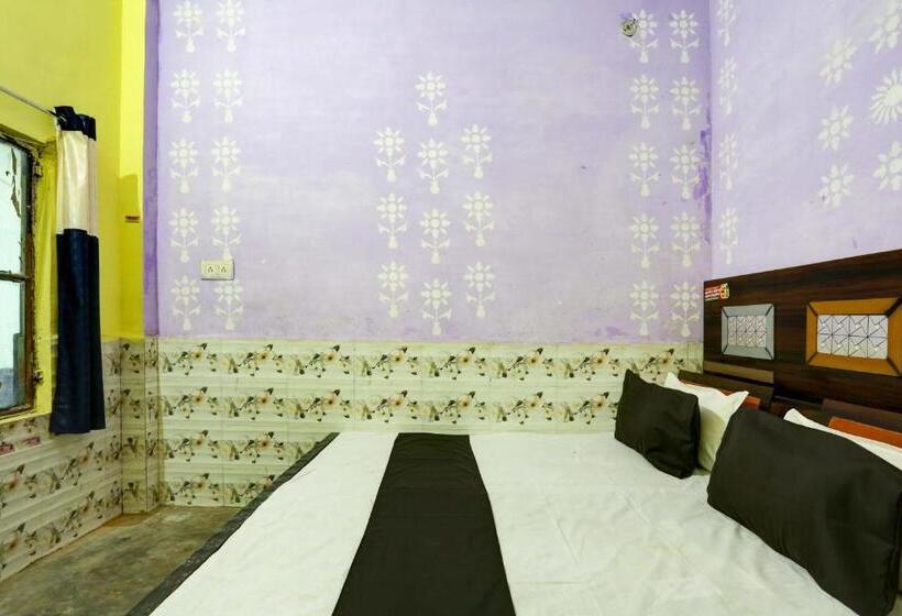 ホテル Oyo Flagship Krishna