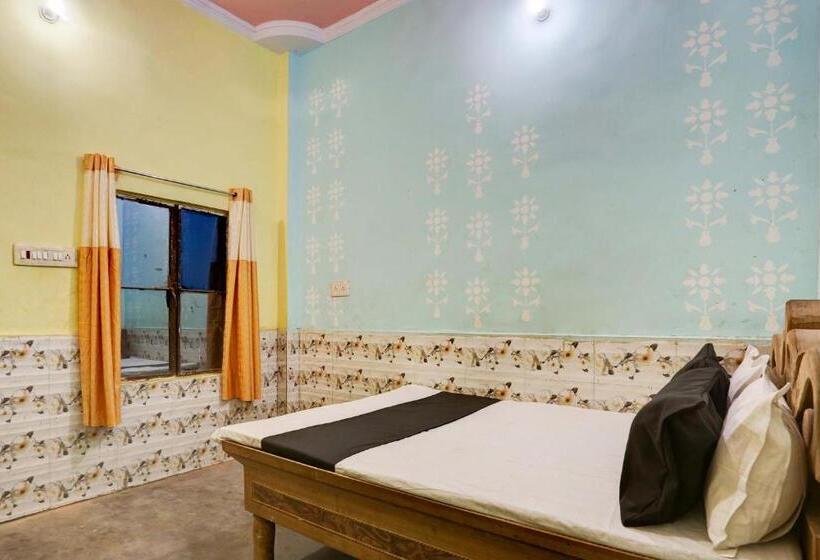 ホテル Oyo Flagship Krishna