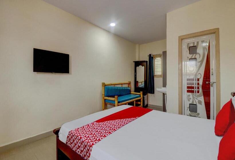 Отель Oyo Flagship Maruthi Residency