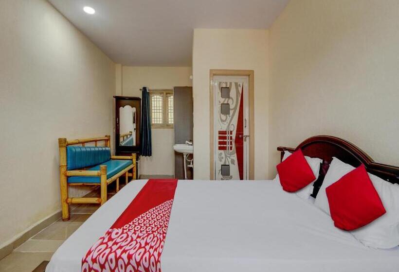 Отель Oyo Flagship Maruthi Residency