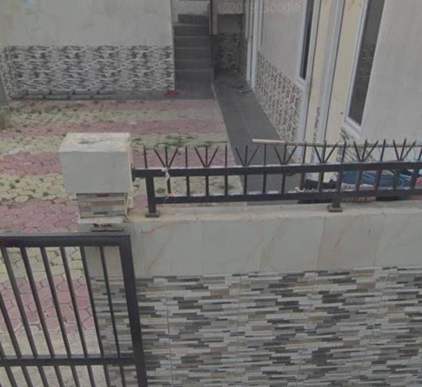 호텔 Oyo Life 92780 Kost Bara