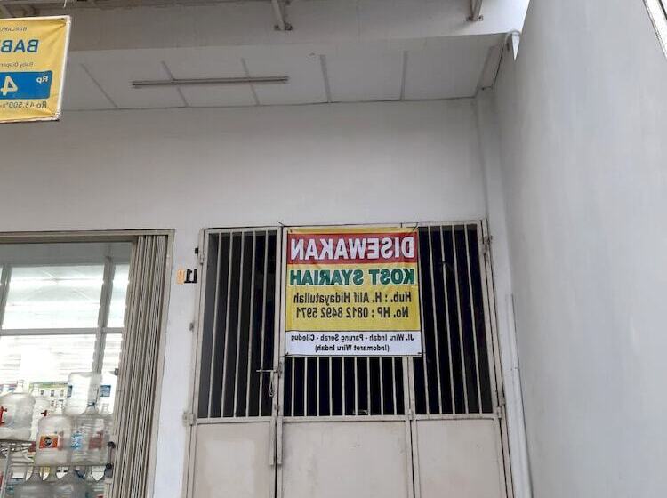 酒店 Oyo Life 92781 Kost Parung Serab Syariah