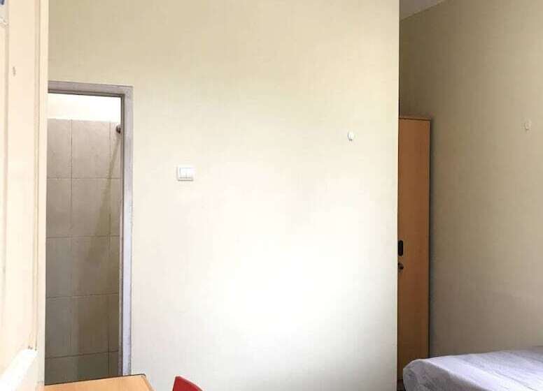 酒店 Oyo Life 92781 Kost Parung Serab Syariah