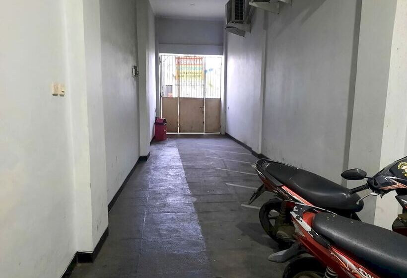 酒店 Oyo Life 92781 Kost Parung Serab Syariah