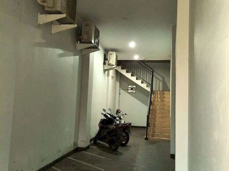 酒店 Oyo Life 92781 Kost Parung Serab Syariah