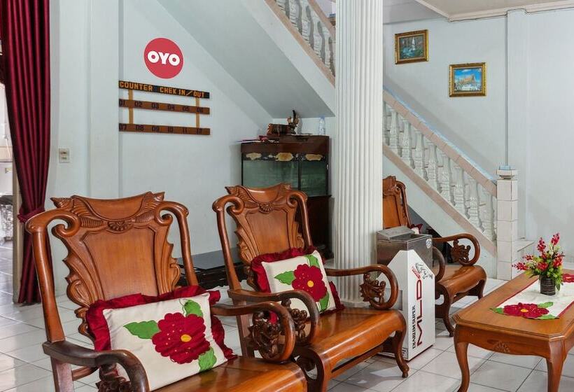 ホテル Oyo Life 92803 Penginapan Purnama