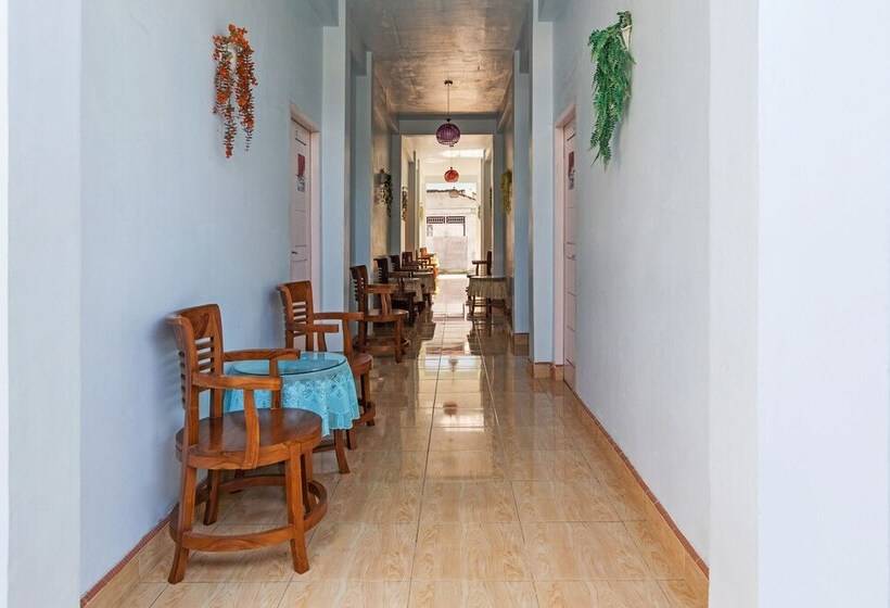 ホテル Oyo Life 92803 Penginapan Purnama