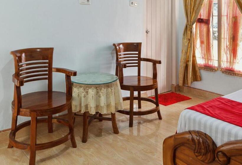 ホテル Oyo Life 92803 Penginapan Purnama