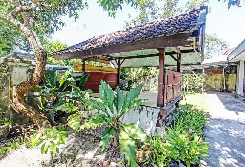 فندق Oyo Life 92853 Kost 999