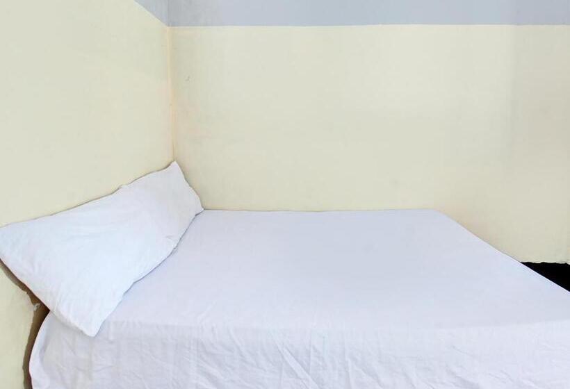 فندق Oyo Life 92853 Kost 999