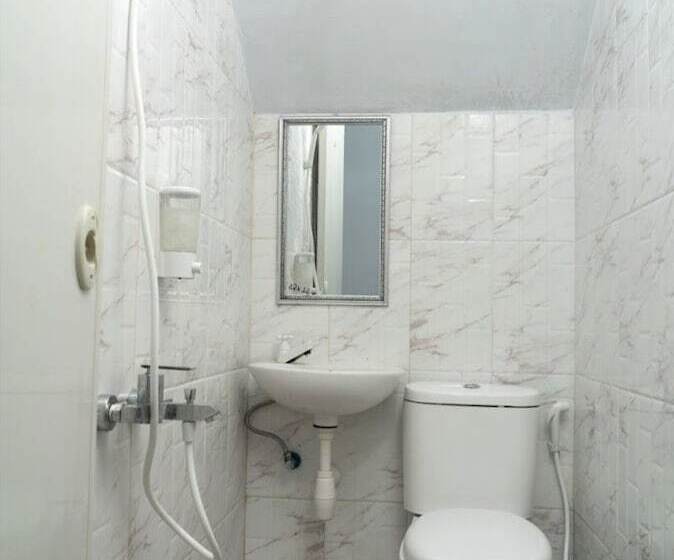 فندق Oyo Life 92878 Kost Padma Syariah