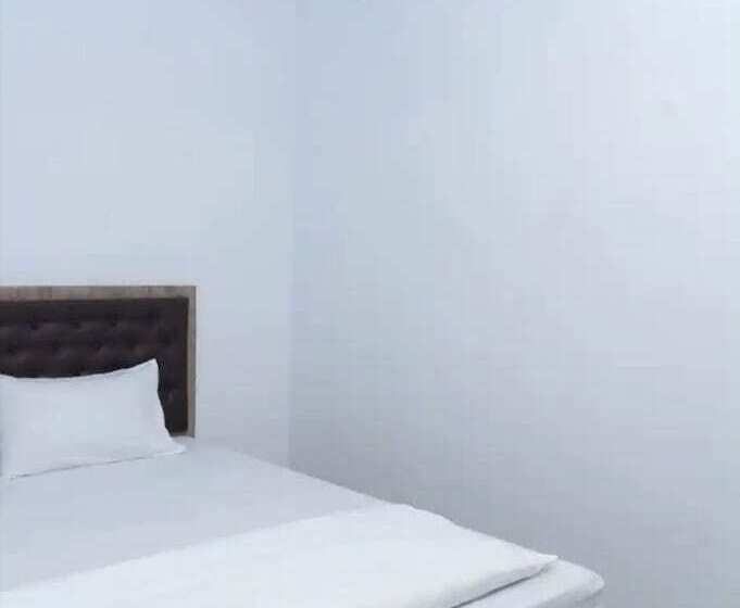 فندق Oyo Life 92878 Kost Padma Syariah