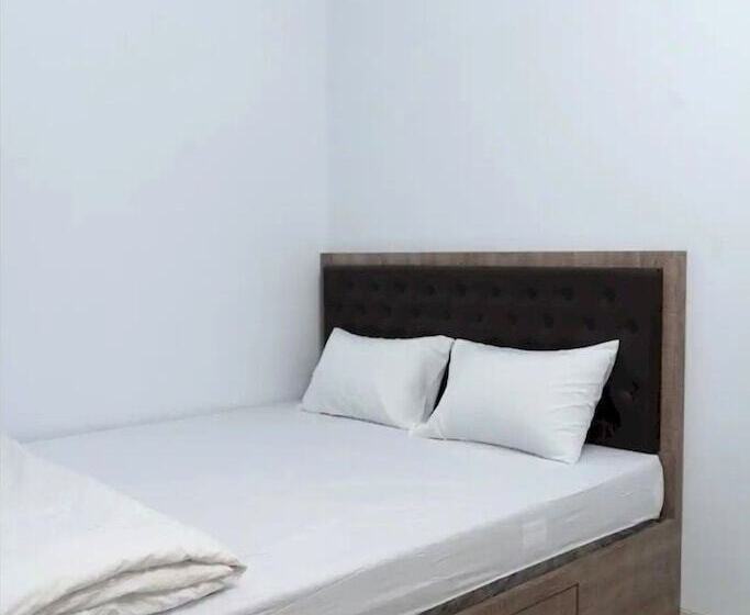 فندق Oyo Life 92878 Kost Padma Syariah