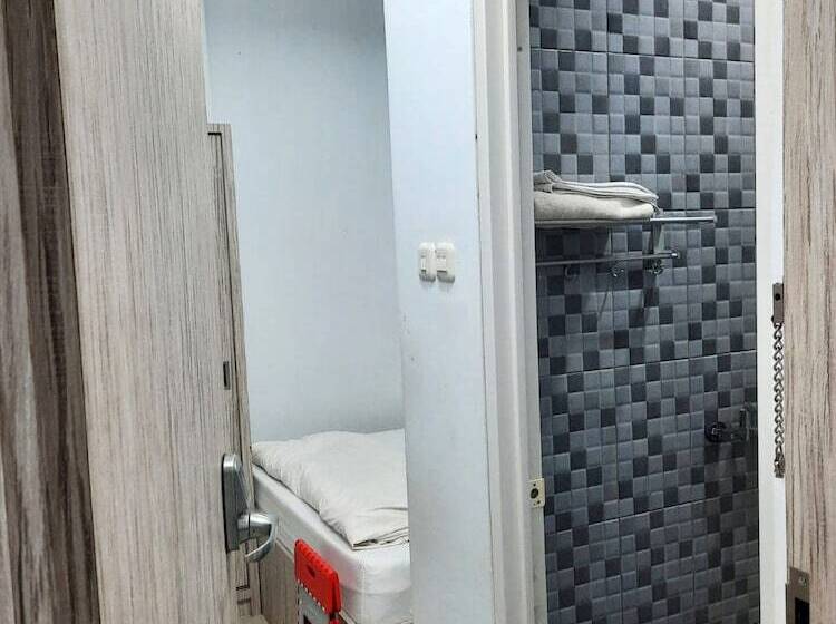 فندق Oyo Life 92878 Kost Padma Syariah