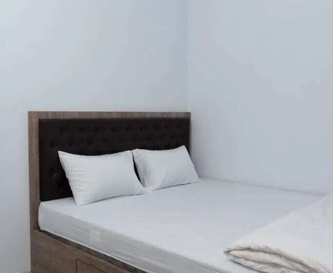 فندق Oyo Life 92878 Kost Padma Syariah