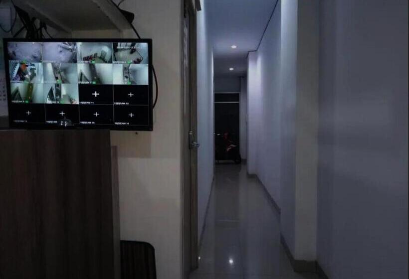 فندق Oyo Life 92878 Kost Padma Syariah