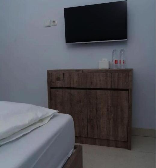 فندق Oyo Life 92878 Kost Padma Syariah