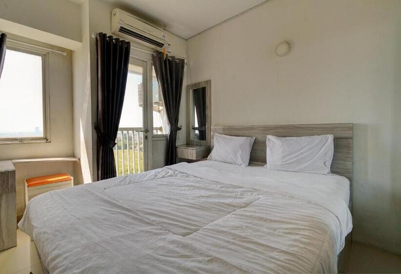 Отель Oyo Life 92889 Apartement Grand Sentraland Karawang By A.t Room