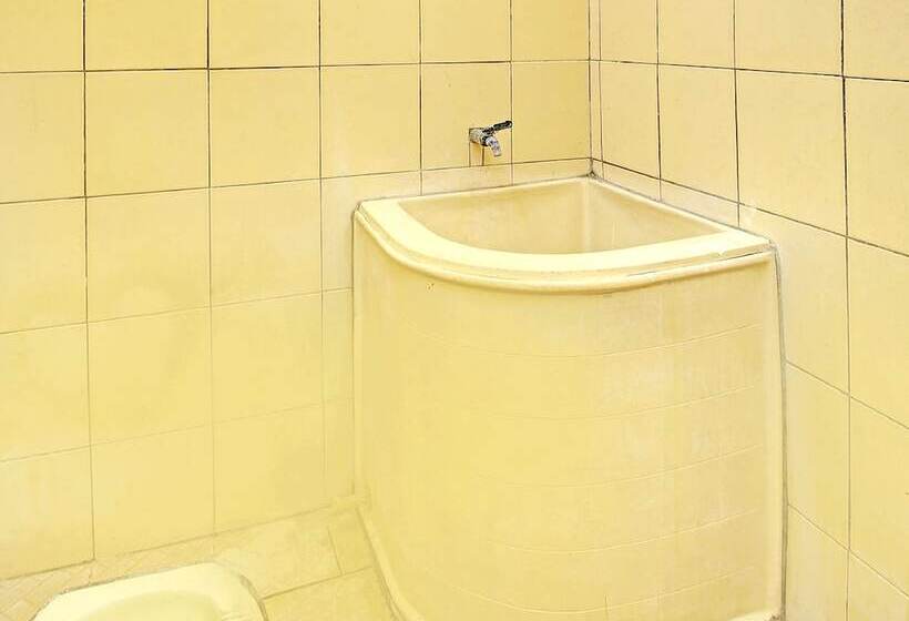 فندق Oyo Life 92954 Shanti Kost