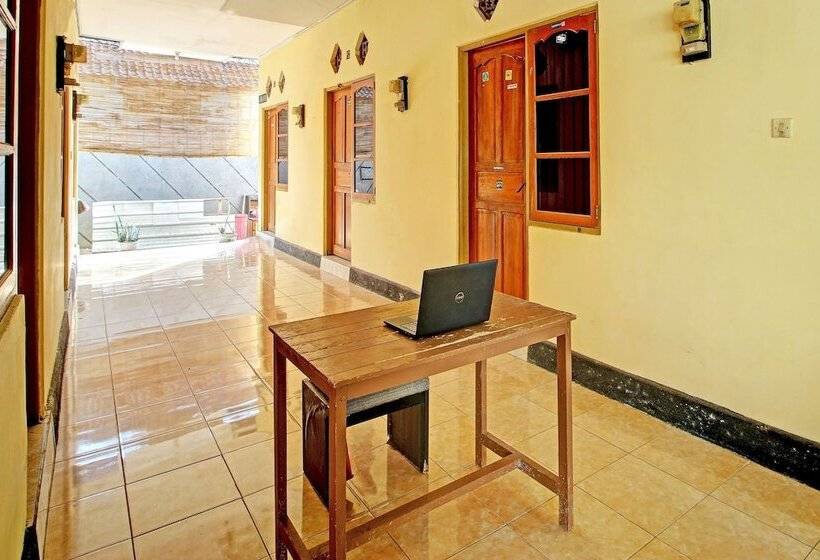 فندق Oyo Life 92954 Shanti Kost