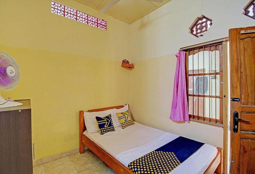 فندق Oyo Life 92954 Shanti Kost