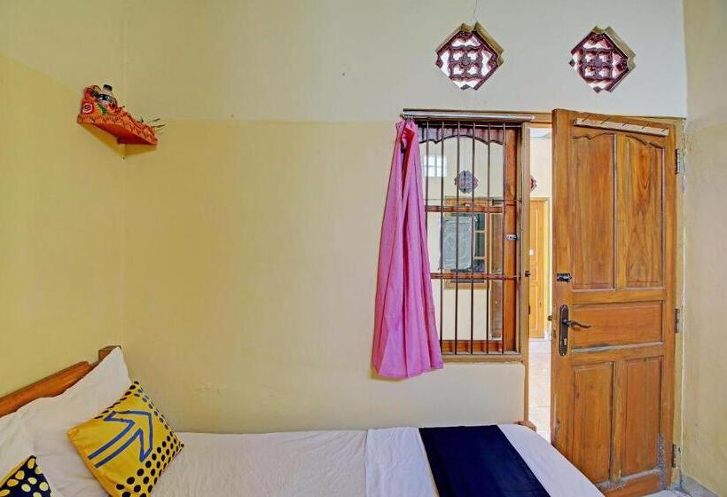 فندق Oyo Life 92954 Shanti Kost