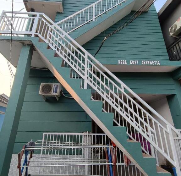 ホテル Oyo Life 92977 Neba Kost Aesthetic