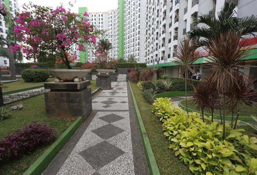 Отель Oyo Life 93008 Pelangi Coliving