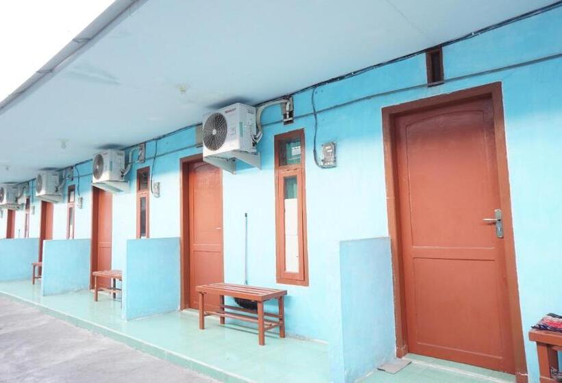 בית מלון כפרי Oyo Life 93017 Kost H Soeroso