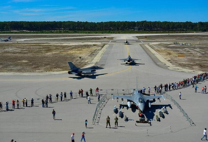 בית מלון כפרי Peninsular