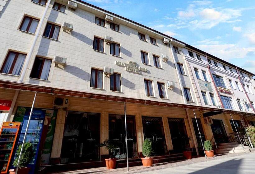 בית מלון כפרי Plaza 777