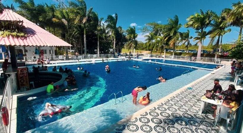 בית מלון כפרי Riopark Beach