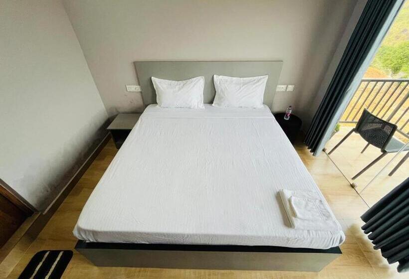 בית מלון כפרי Rock View Resort