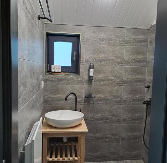 בית מלון כפרי Saint Constantine Mountain Retreat