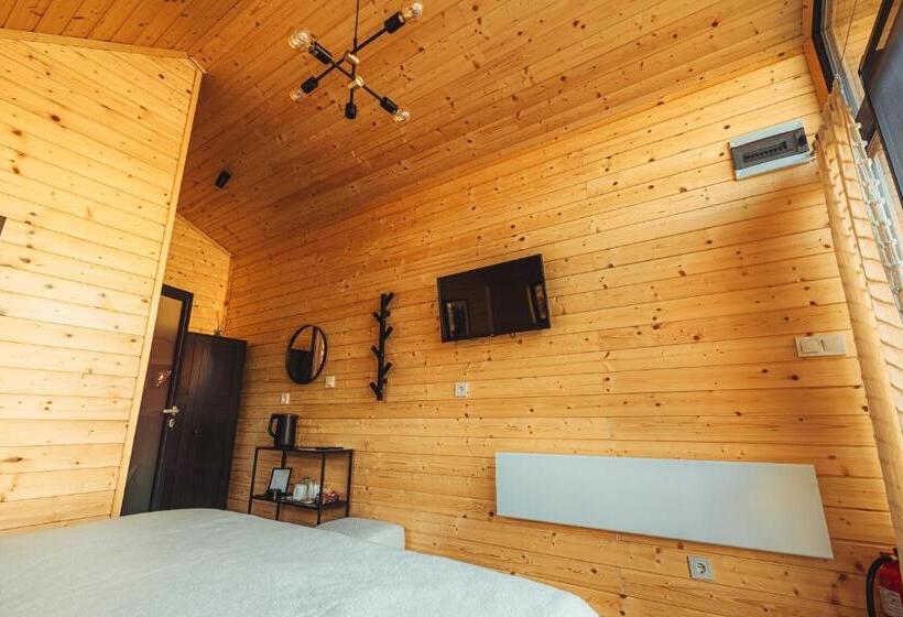 בית מלון כפרי Saint Constantine Mountain Retreat