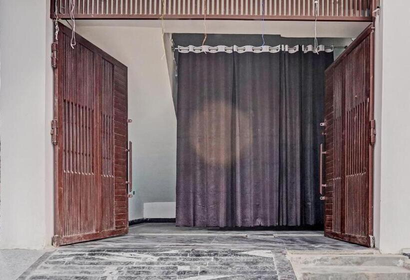 호텔 Spot On Highway Plaza And Resorts 2