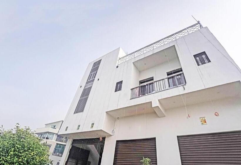 호텔 Spot On Highway Plaza And Resorts 2