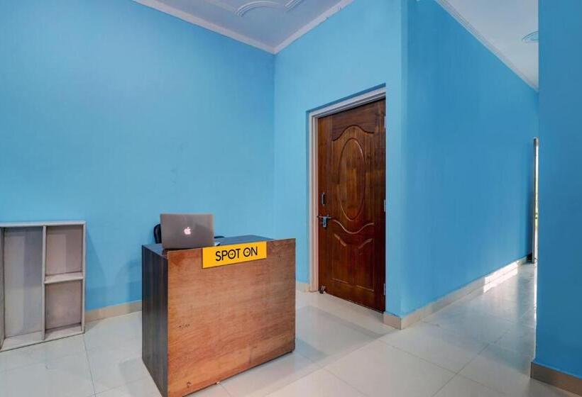 فندق Spot On S K Homestay