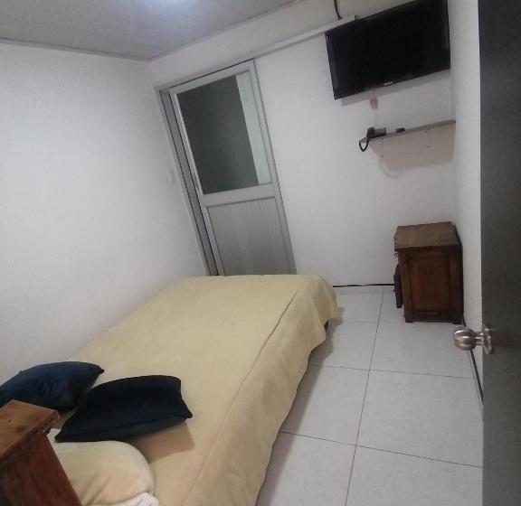 호텔 The Swit Real