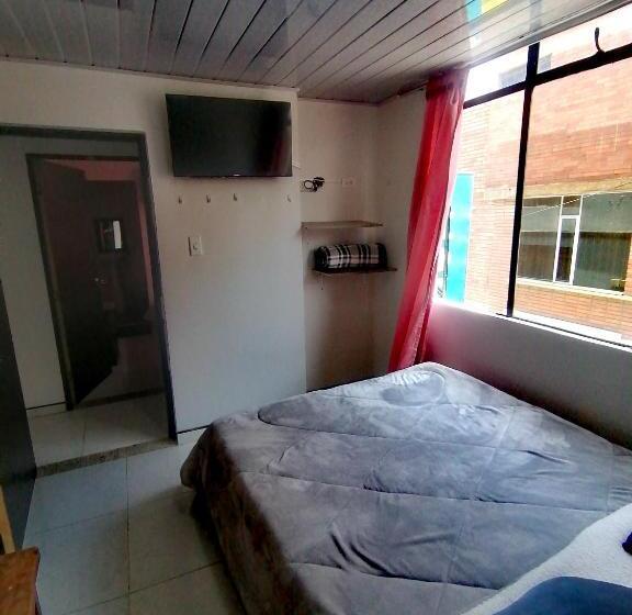 호텔 The Swit Real