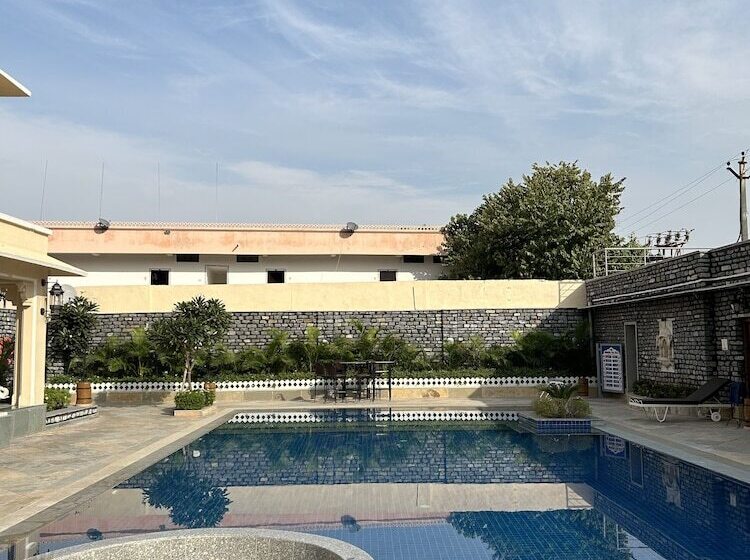 فندق The Trishala Vilas