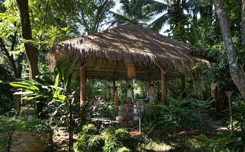 酒店 Through The Looking Glass Wellness Retreat Resort