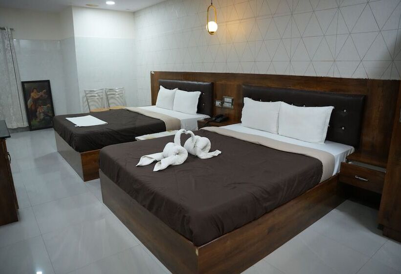 호텔 Vaidh Business