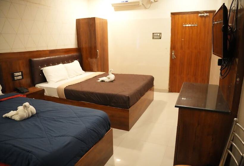 호텔 Vaidh Business