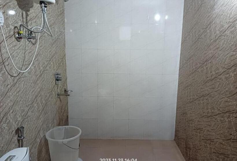 فندق Varuni On Mall Road, Mcleod Ganj, Dharamshala