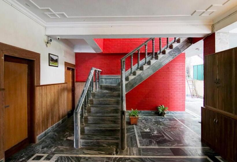 فندق Varuni On Mall Road, Mcleod Ganj, Dharamshala